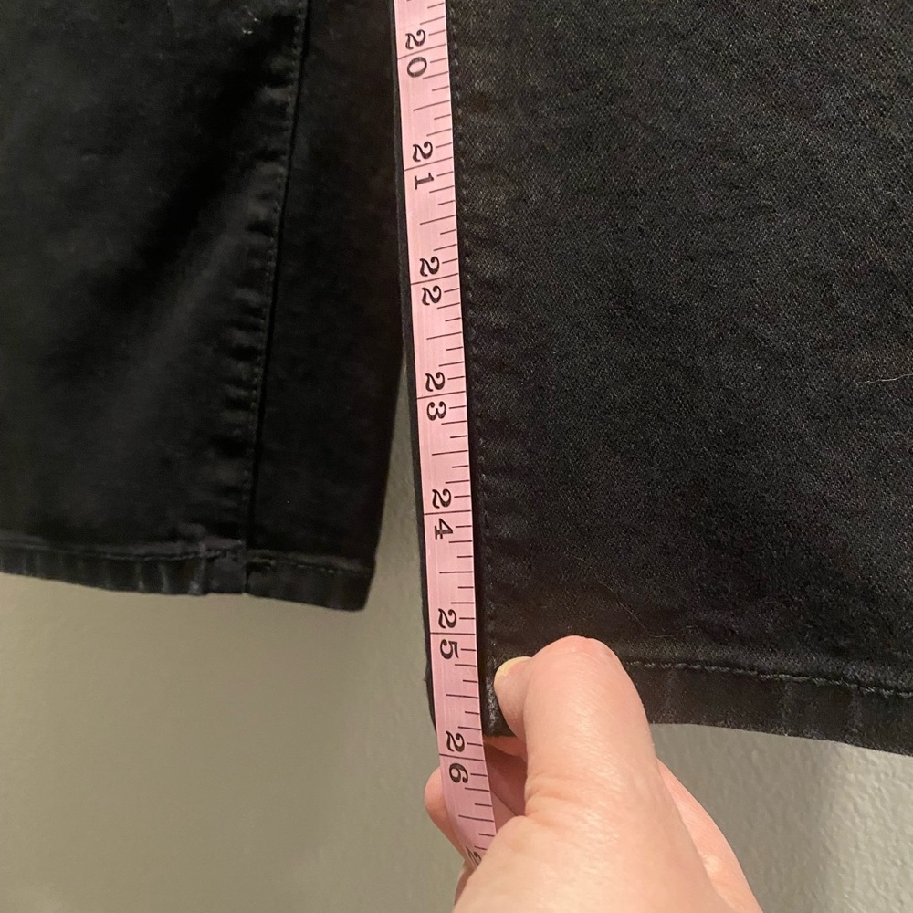 Women's Petite Plus Black Jeans - Picture 5 of 5